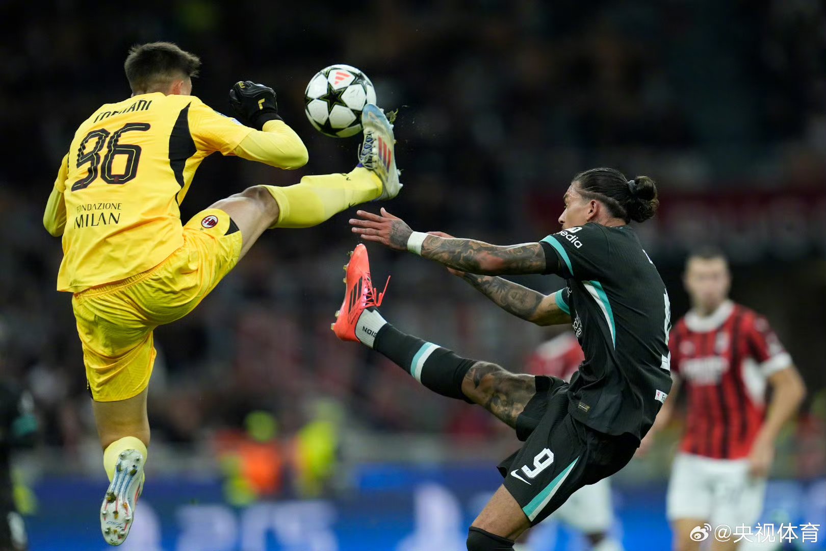 AC米兰冲刺阶段绝杀压哨罗马围绕德甲状态回暖,清晨山东泰山官宣签约瞬间刷屏 AC米兰冲刺阶段绝杀压哨罗马围绕德甲状态回暖,清晨山东泰山官宣签约瞬间刷屏