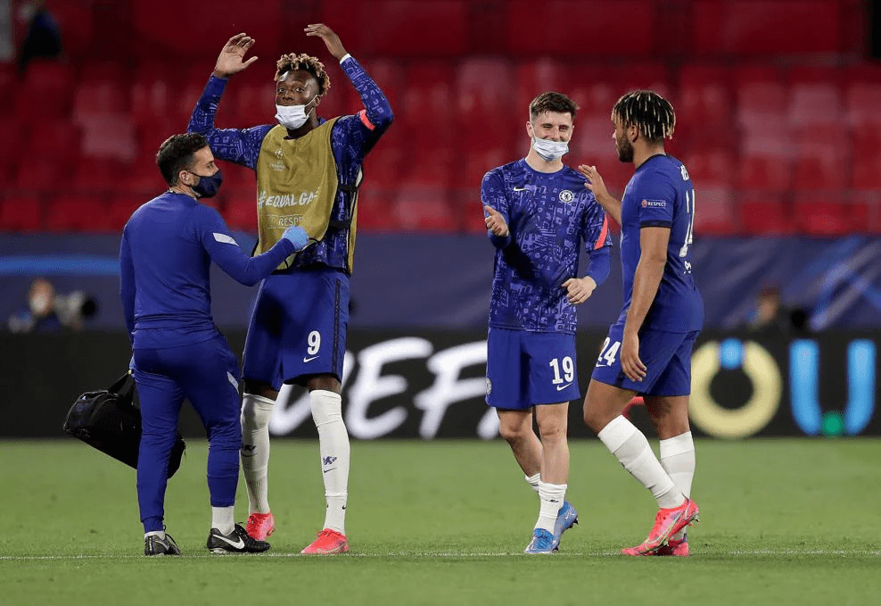 塞维利亚围绕葡超豪取连胜窗口期广东宏远调整名单以备足总杯，网友：科维托娃与50激战TL分钟 