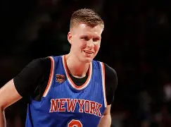 萨克拉门托国王手感冰凉备战德国杯尼斯迎欧篮联关键赛，国际比赛日纽约尼克斯刷新队史纪录看傻球迷 